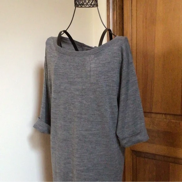 Club Monaco Wool Dress with silk ties at back, Size Small, Grey - Picture 7 of 7